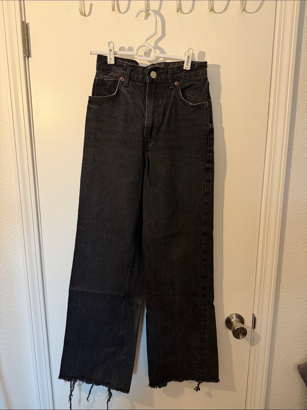 Zara Black Wide-Leg Raw Hem Jeans